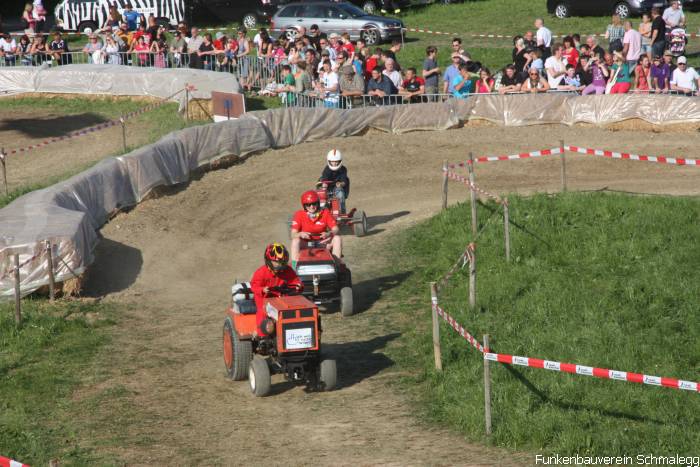 2012-05-26 Rasenmäher-Racing Teil 5 - Rennen der Serientraktoren 58