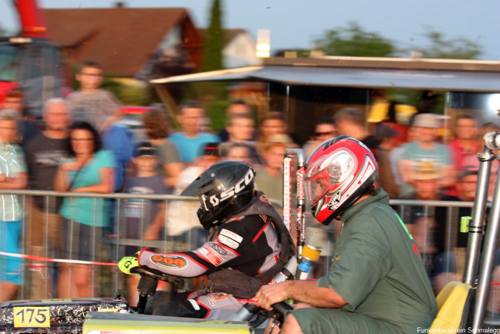 2022-06-04 Rasenmäher-Racing Teil 4 - Rennen 131